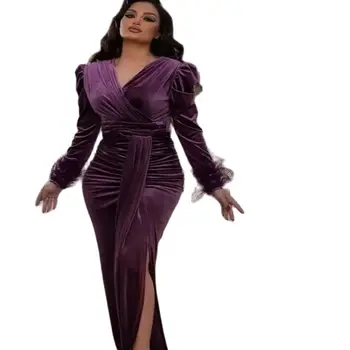 Официальное фиолетовое бархатное вечернее платье с пером, Элегантное арабское платье для выпускного вечера с длинным рукавом и разрезом, сексуальное женское платье для вечеринки с V-образным вырезом