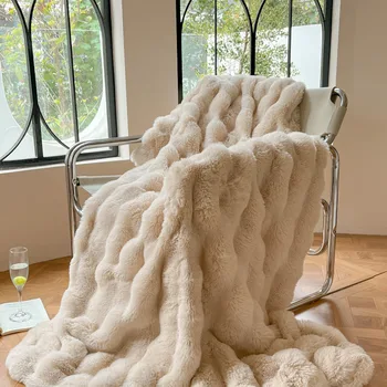 Плюшевое одеяло с кроликом, утолщенное для сохранения тепла, зимнее молочное плюшевое одеяло, диван, коралловое плюшевое одеяло